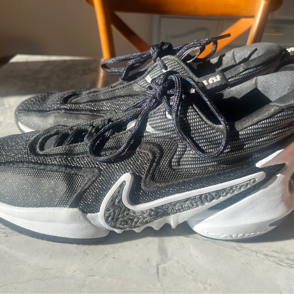 Nike Cosmic Unity 8.5 Men’s Basketball Shoes